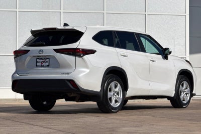 2024 Toyota Highlander LE