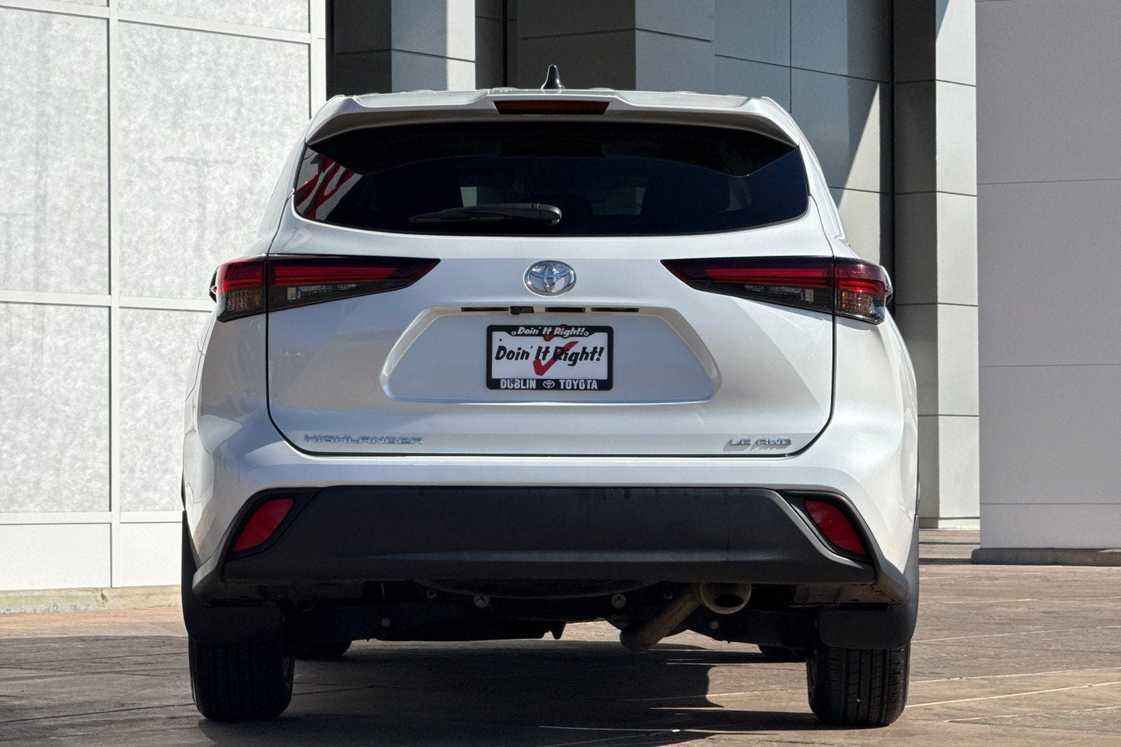 2024 Toyota Highlander LE