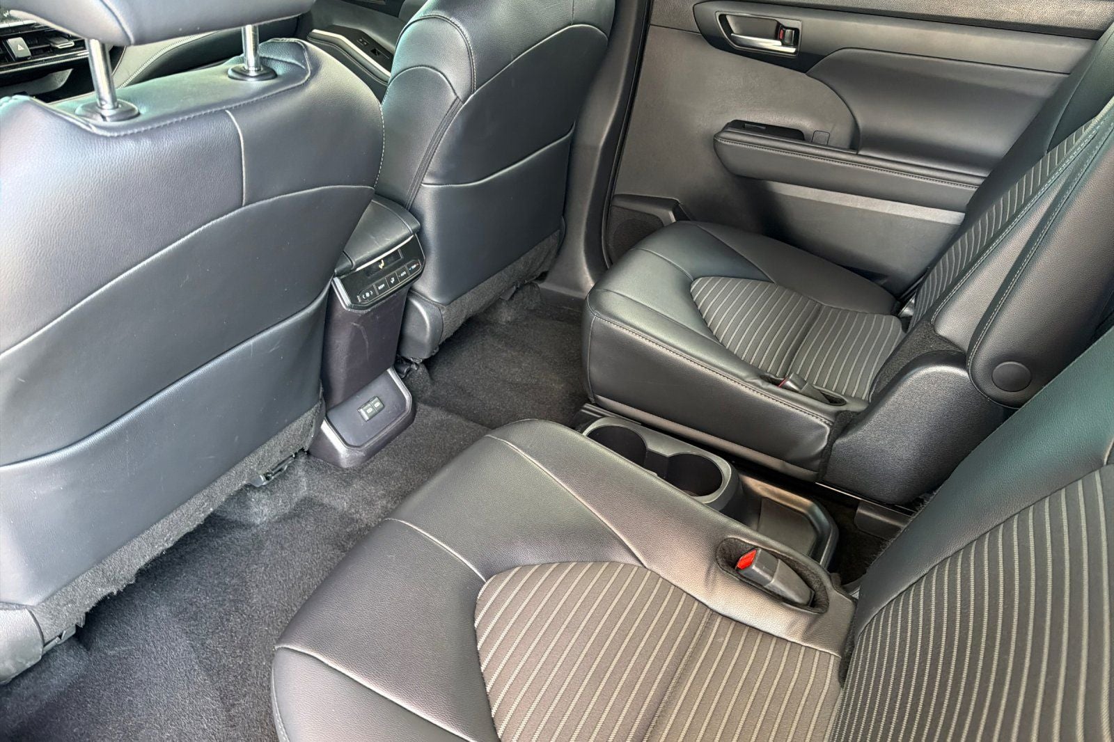 2025 Toyota Highlander XSE