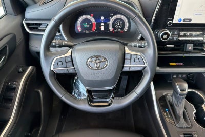 2025 Toyota Highlander XSE