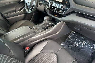 2025 Toyota Highlander XSE