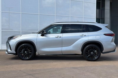 2025 Toyota Highlander XSE