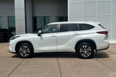 2023 Toyota Highlander XLE