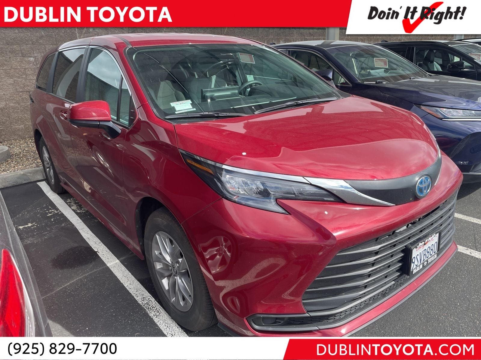 2025 Toyota Sienna LE 8 Passenger