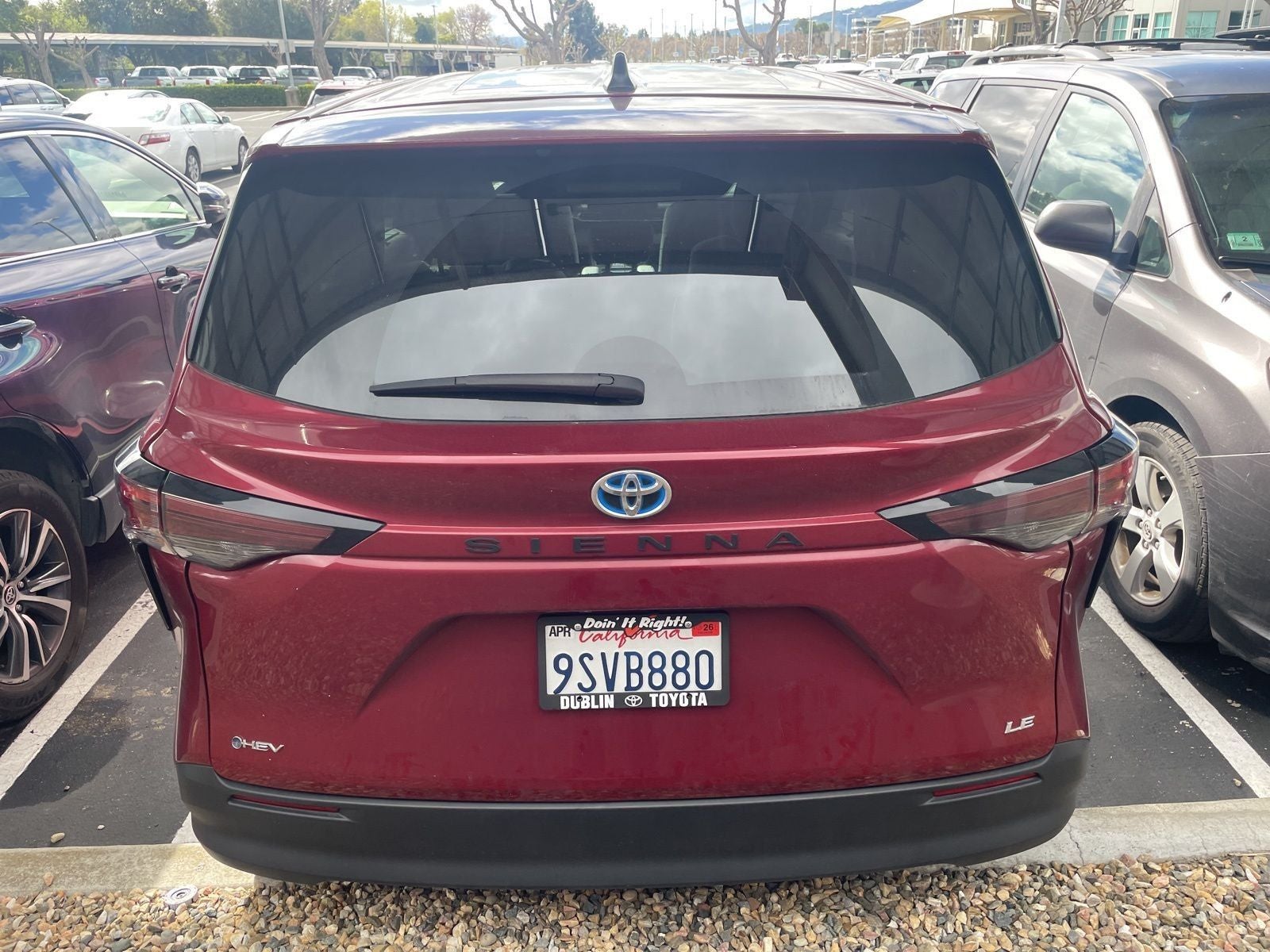 2025 Toyota Sienna LE 8 Passenger