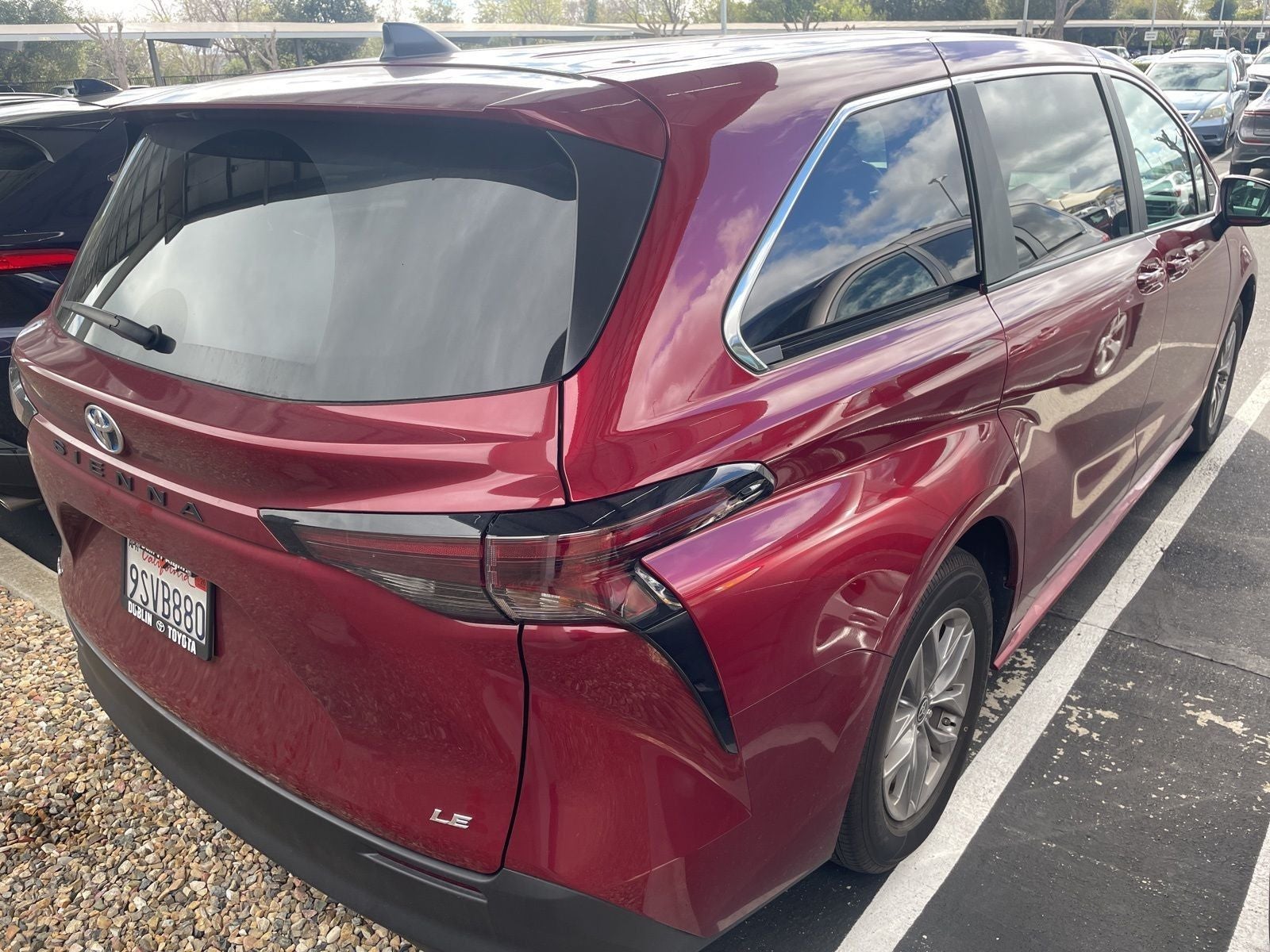 2025 Toyota Sienna LE 8 Passenger