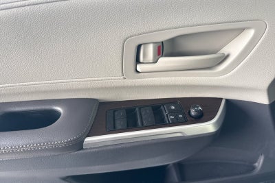 2023 Toyota Sienna LE 8 Passenger