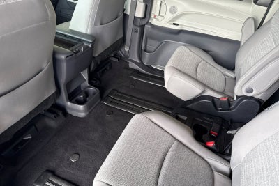2023 Toyota Sienna LE 8 Passenger