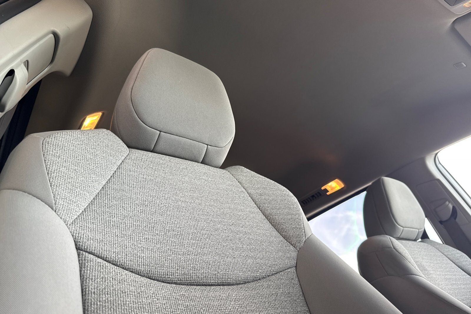 2023 Toyota Sienna LE 8 Passenger