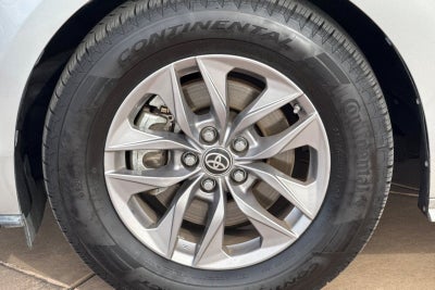 2023 Toyota Sienna LE 8 Passenger