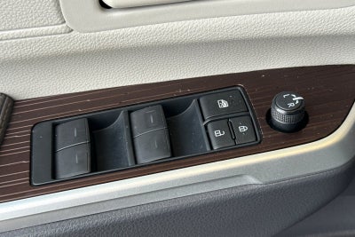 2024 Toyota Sienna LE 8 Passenger