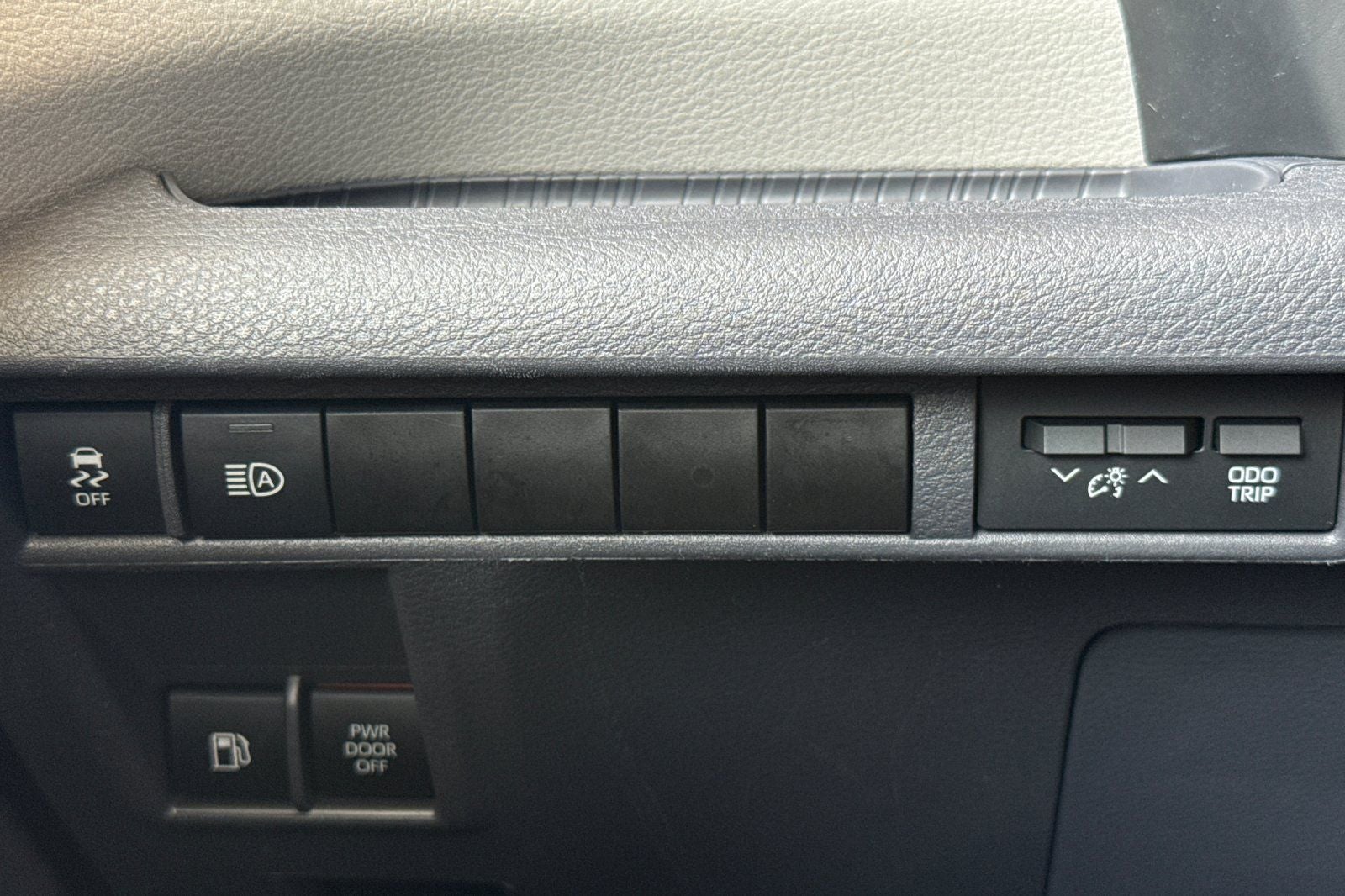 2024 Toyota Sienna LE 8 Passenger