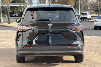 2024 Toyota Sienna LE 8 Passenger