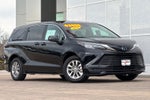 2025 Toyota Sienna LE 8 Passenger