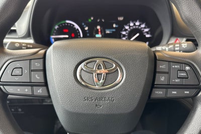 2025 Toyota Sienna LE 8 Passenger