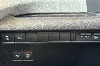 2025 Toyota Sienna LE 8 Passenger