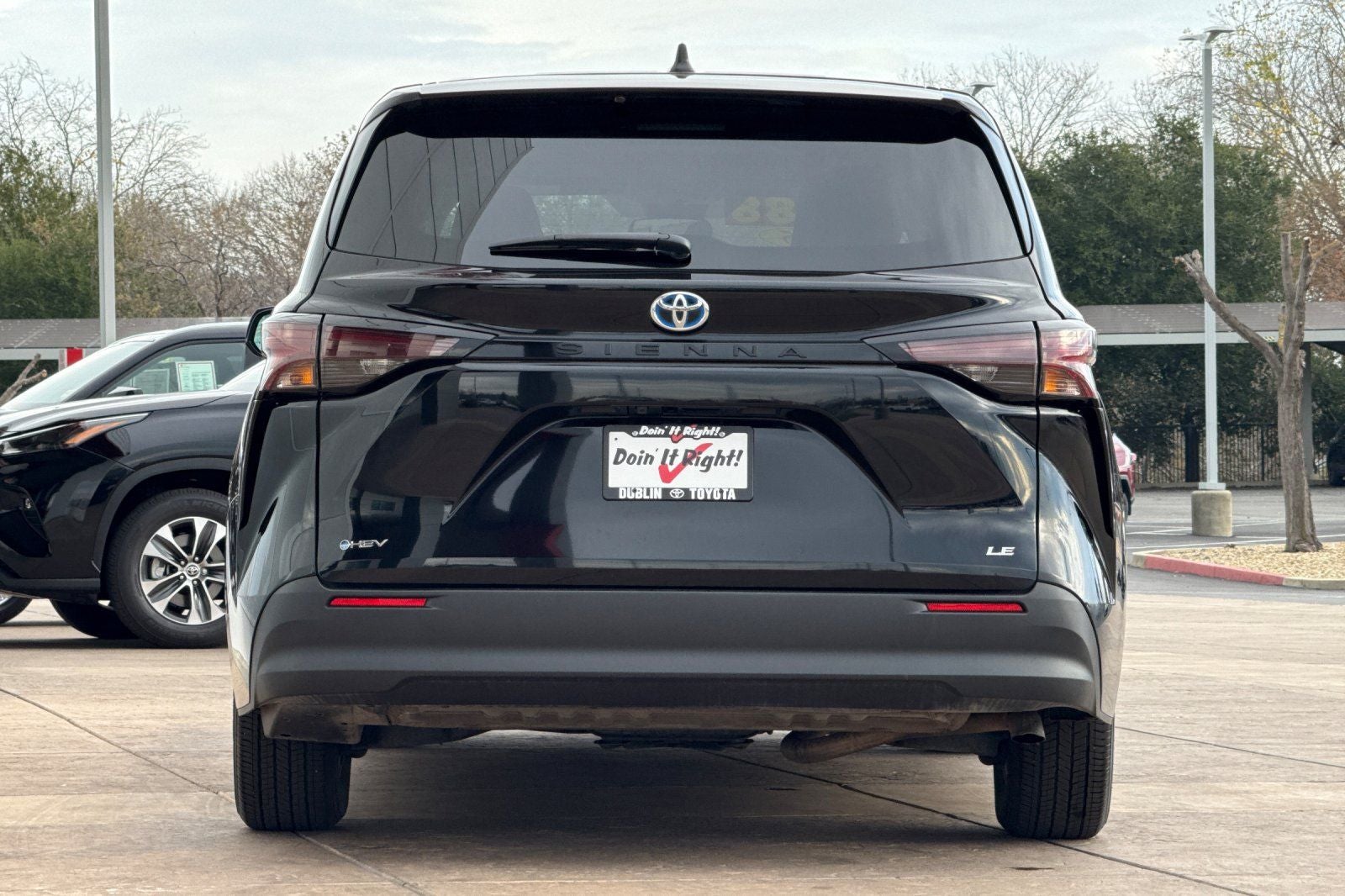 2025 Toyota Sienna LE 8 Passenger