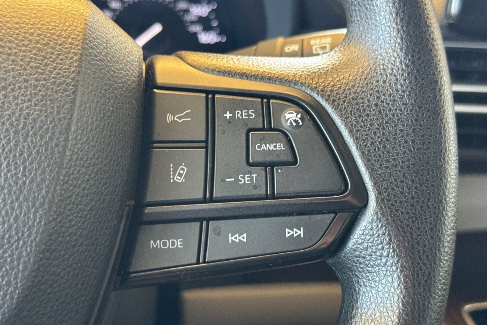 2024 Toyota Sienna LE 8 Passenger