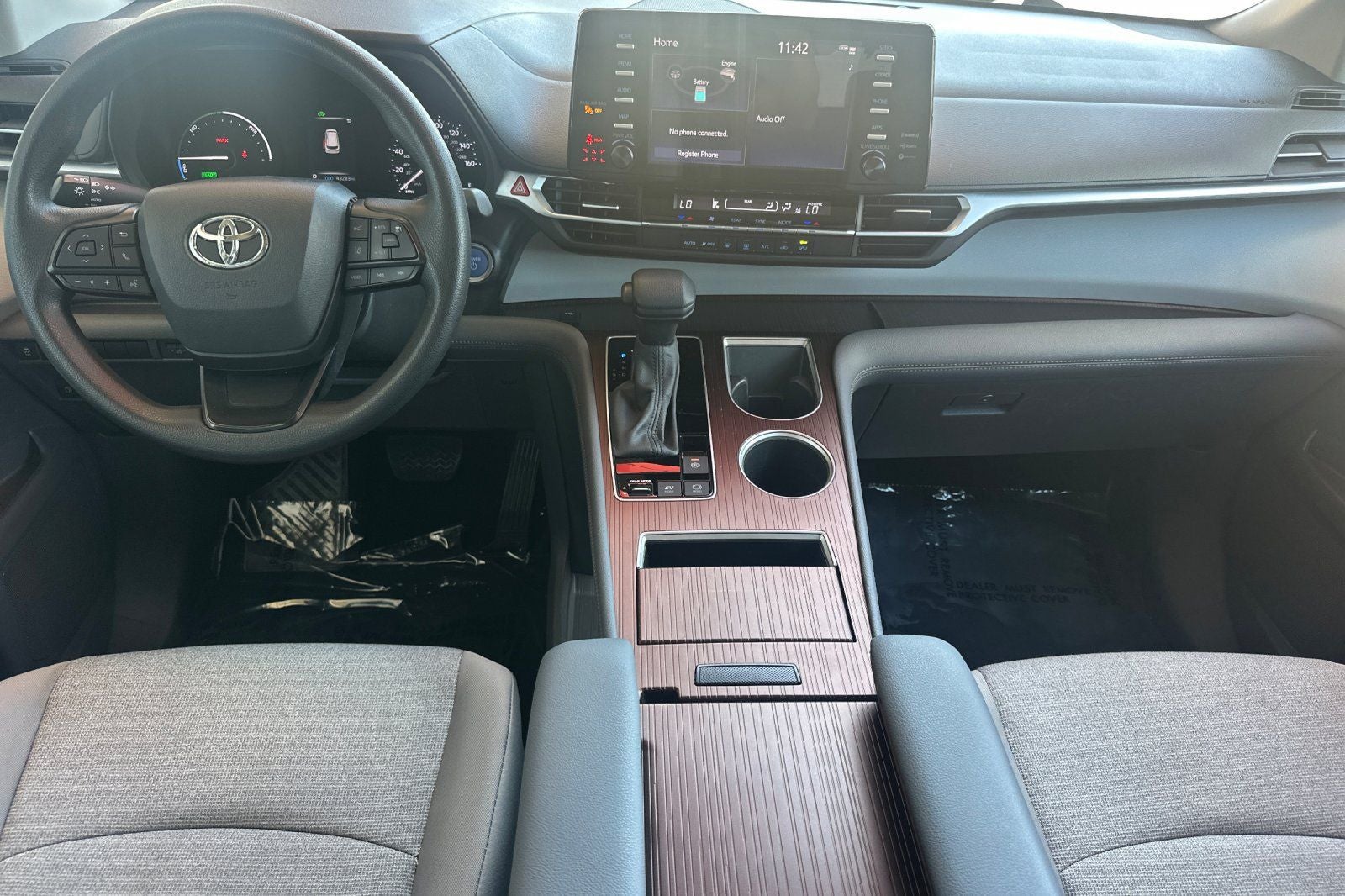 2024 Toyota Sienna LE 8 Passenger