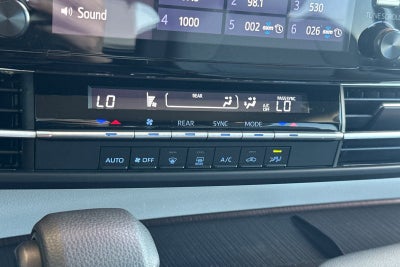 2024 Toyota Sienna LE 8 Passenger