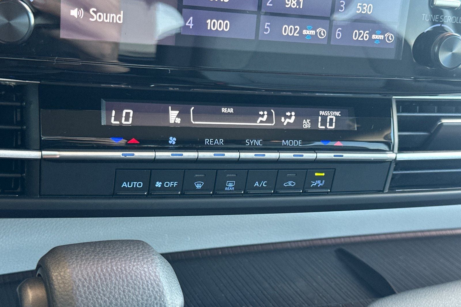2024 Toyota Sienna LE 8 Passenger