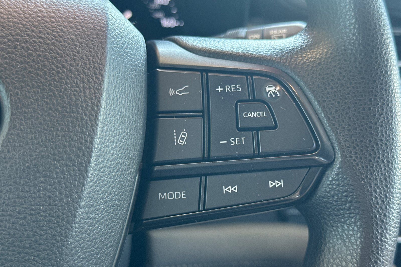 2024 Toyota Sienna LE 8 Passenger