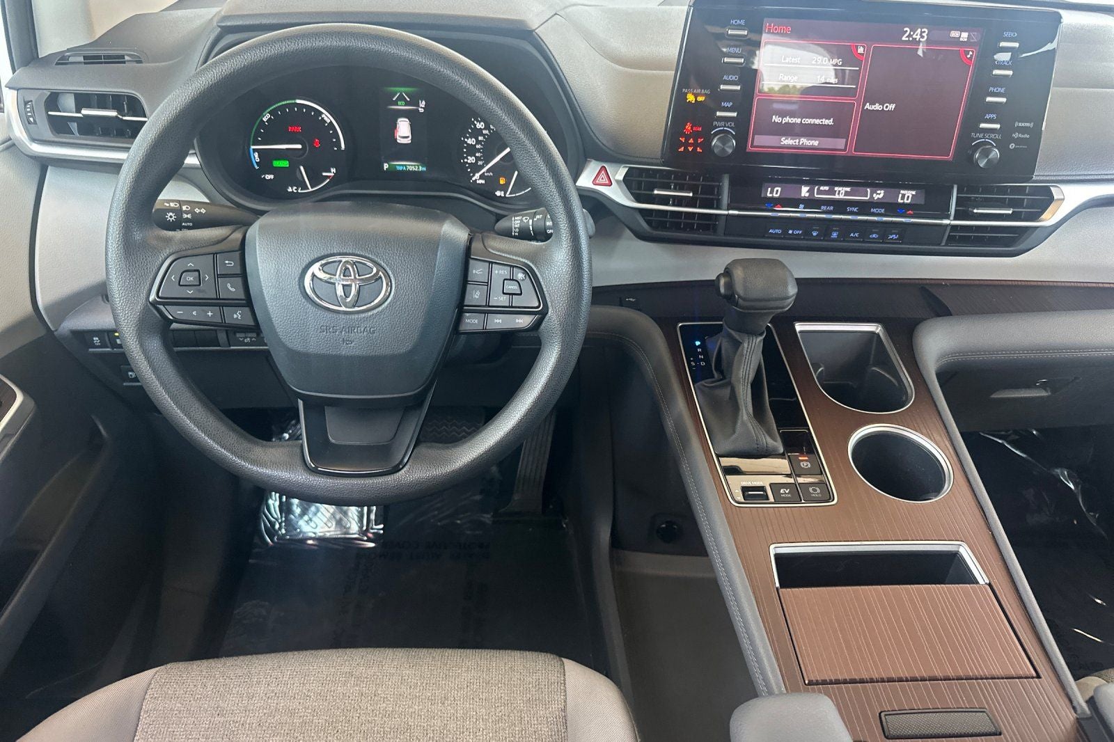 2024 Toyota Sienna LE 8 Passenger