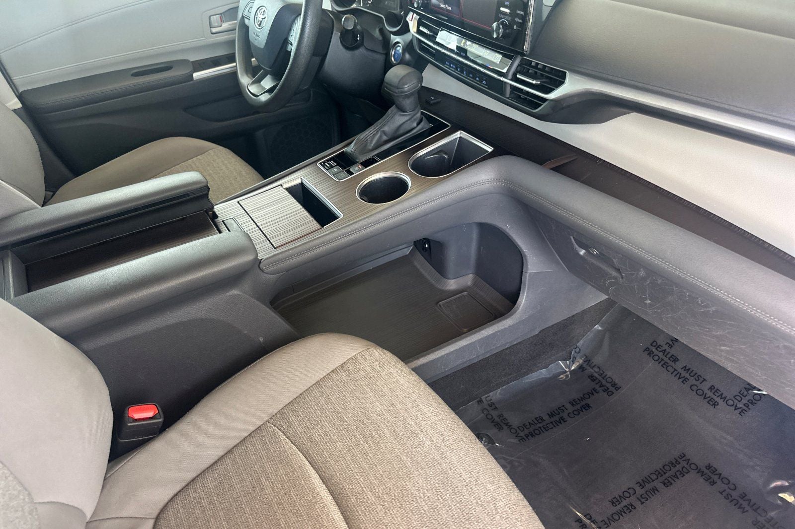 2024 Toyota Sienna LE 8 Passenger