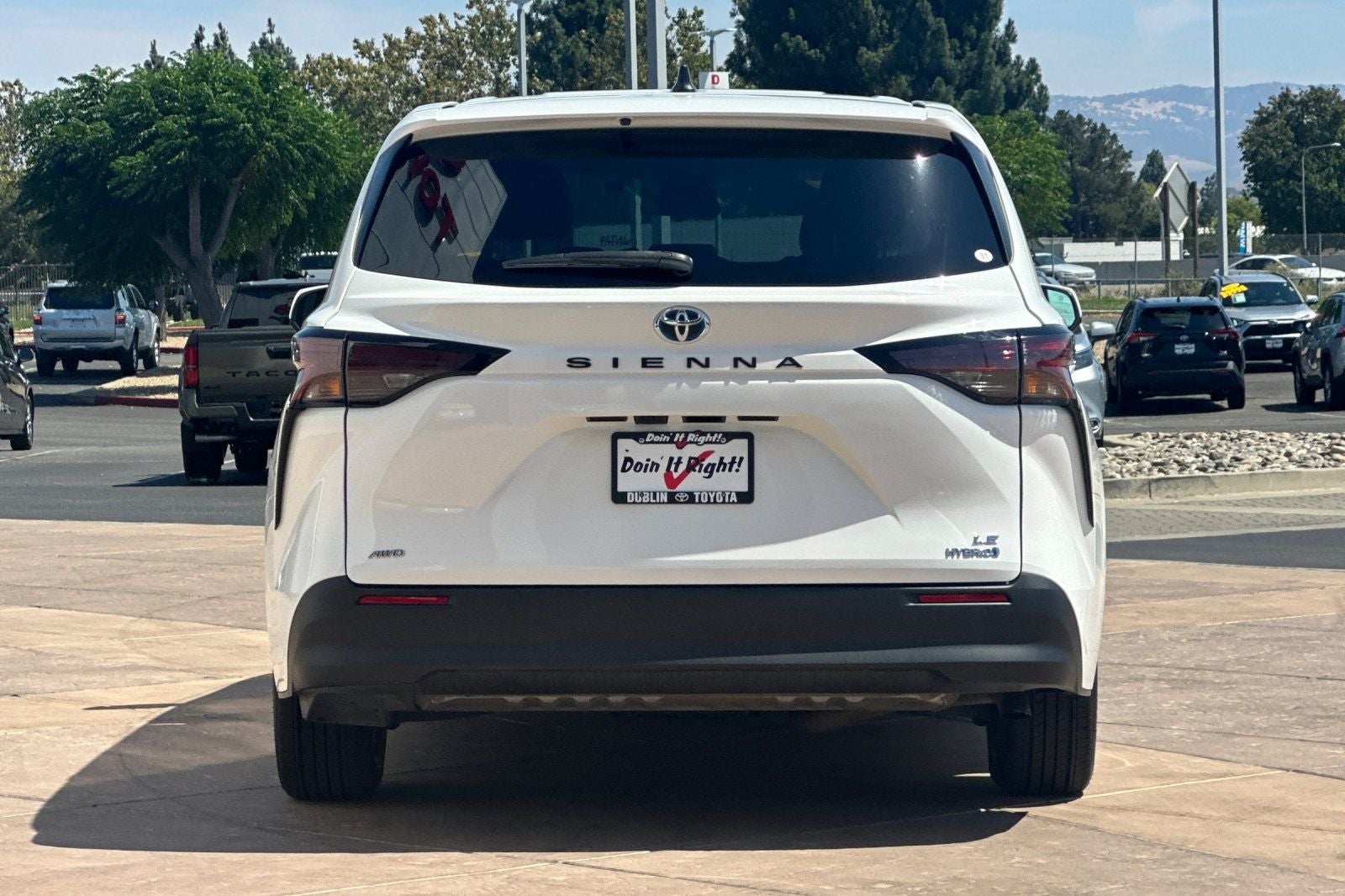 2024 Toyota Sienna LE 8 Passenger