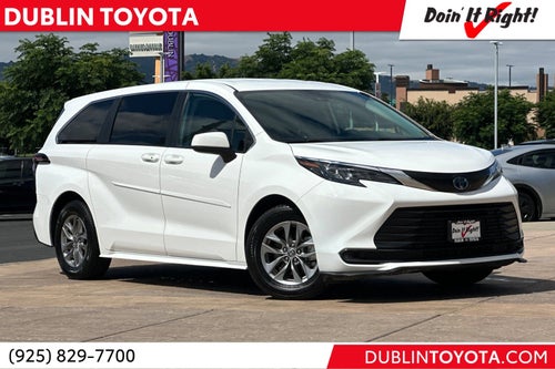 2024 Toyota Sienna LE 8 Passenger