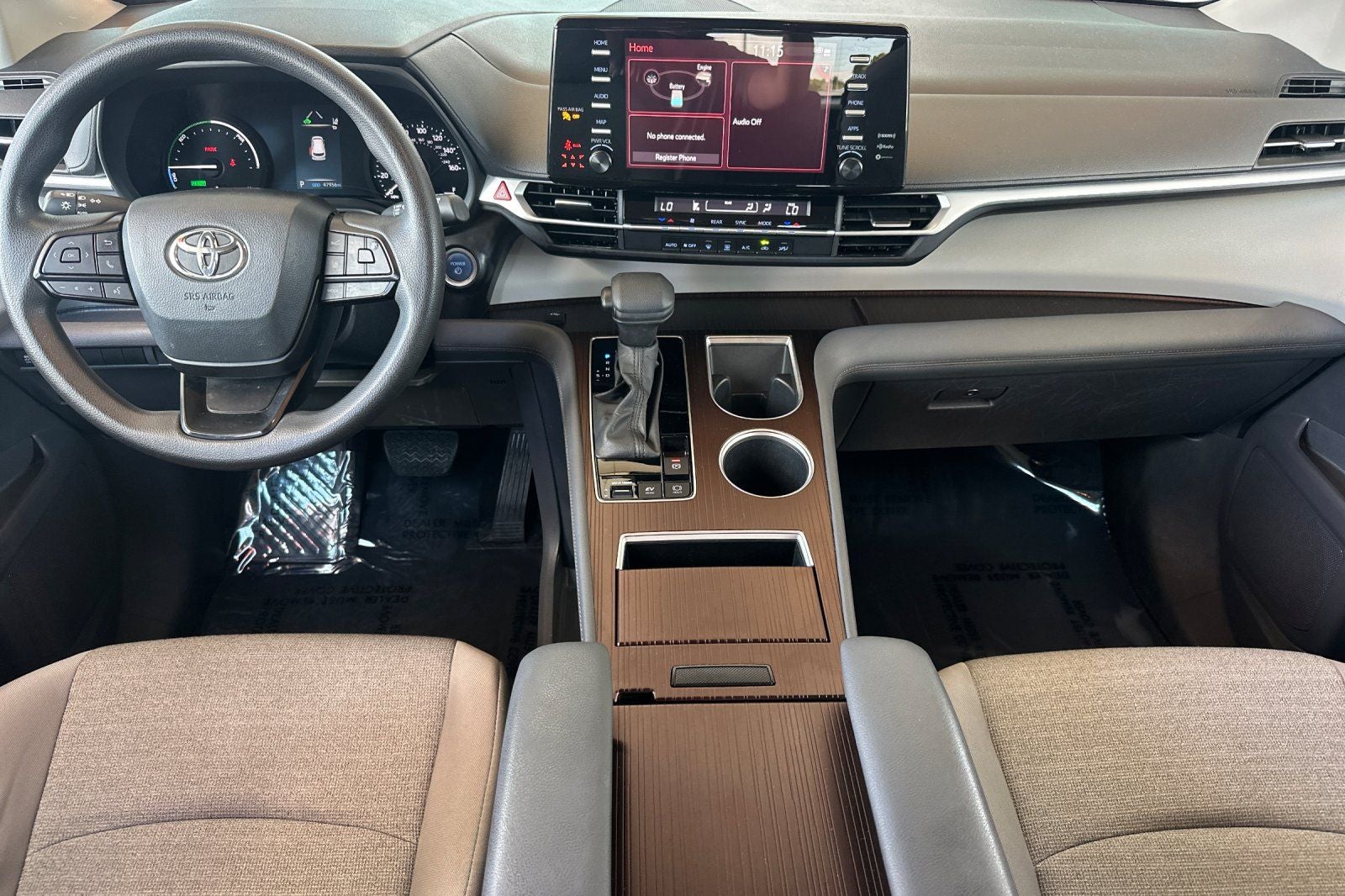 2024 Toyota Sienna LE 8 Passenger