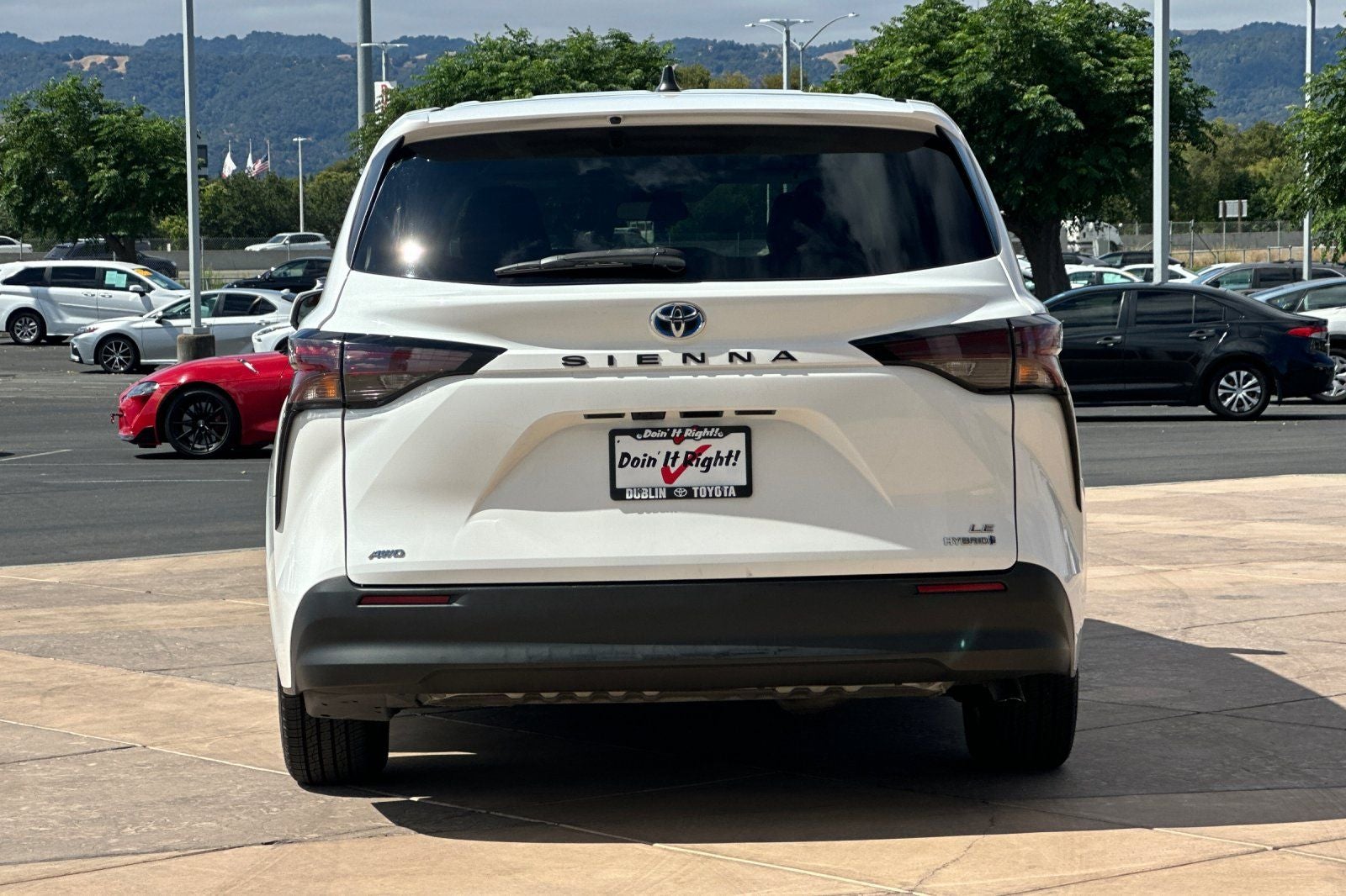 2024 Toyota Sienna LE 8 Passenger