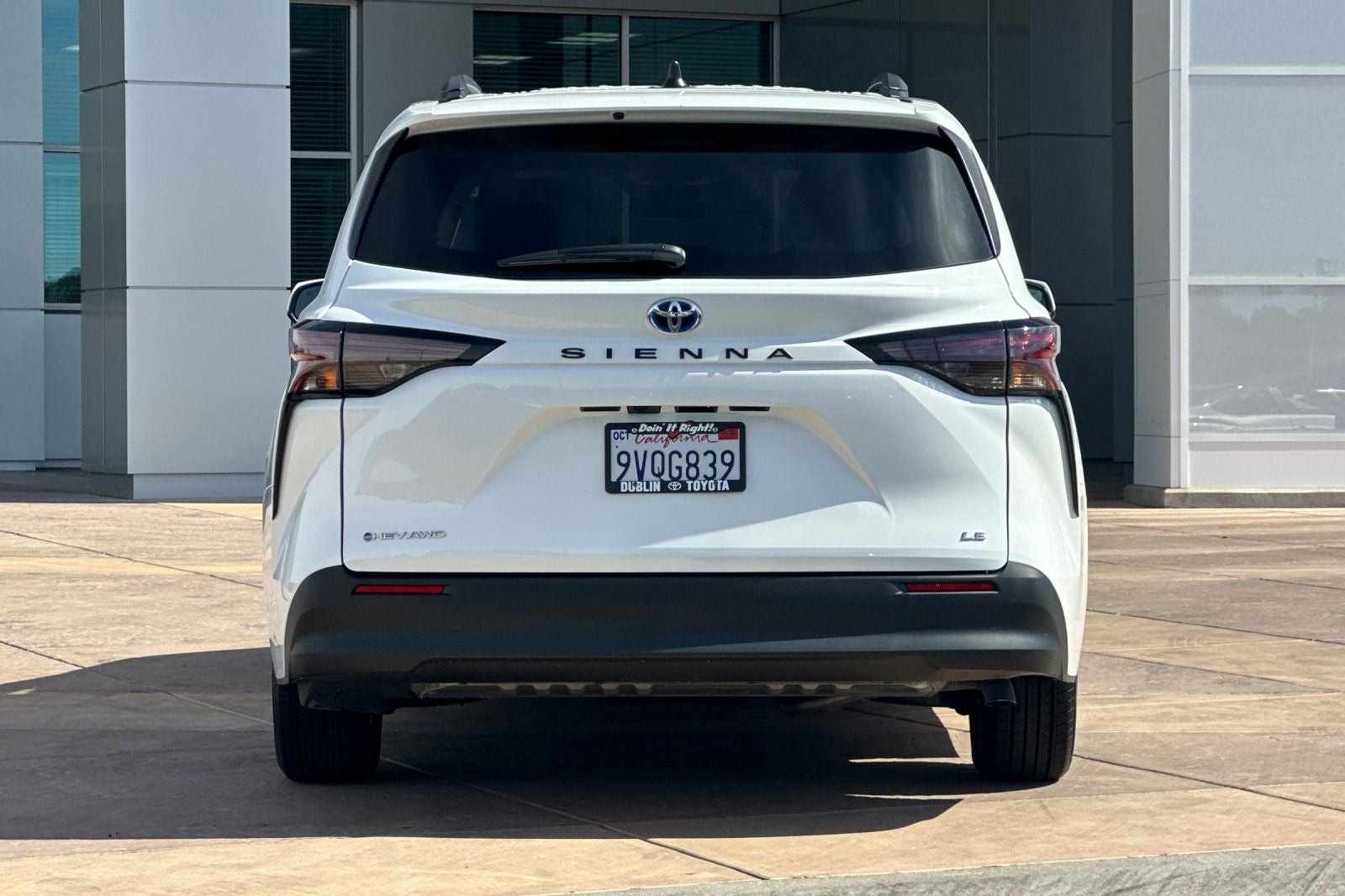 2025 Toyota Sienna LE 8 Passenger