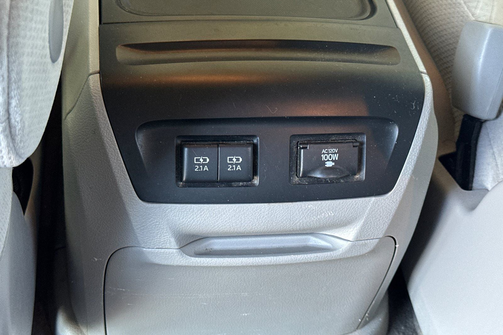 2018 Toyota Sienna LE 8 Passenger