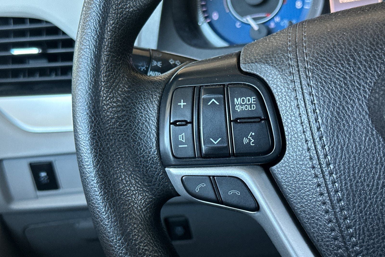 2018 Toyota Sienna LE 8 Passenger