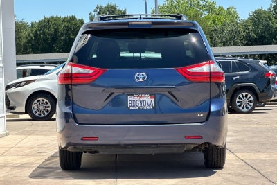 2018 Toyota Sienna LE 8 Passenger