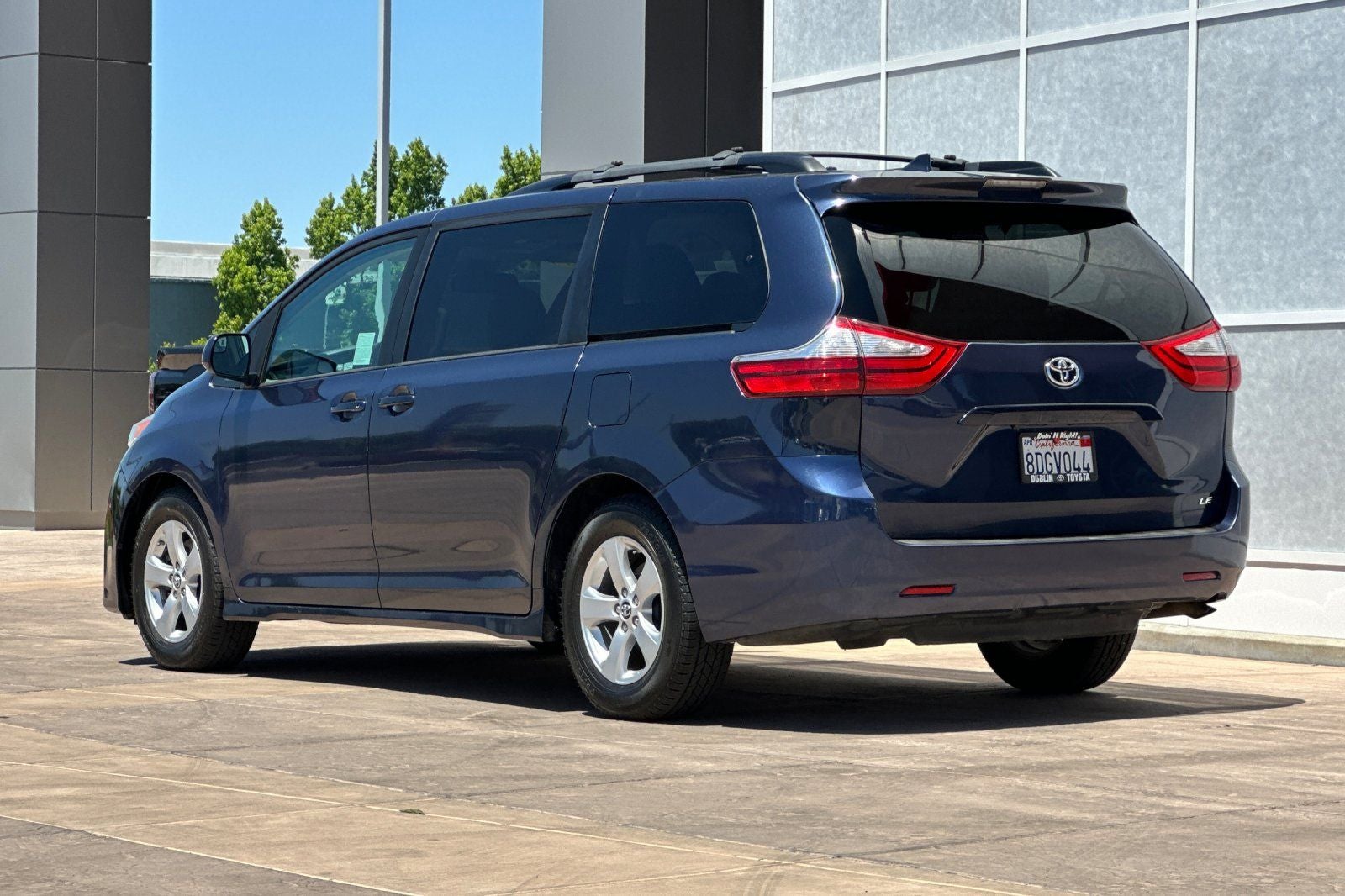 2018 Toyota Sienna LE 8 Passenger