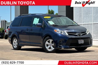 2018 Toyota Sienna LE 8 Passenger