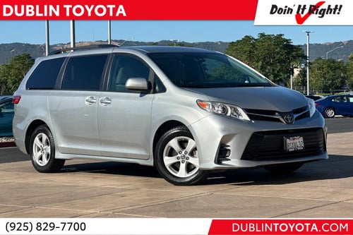 2020 Toyota Sienna LE 8 Passenger