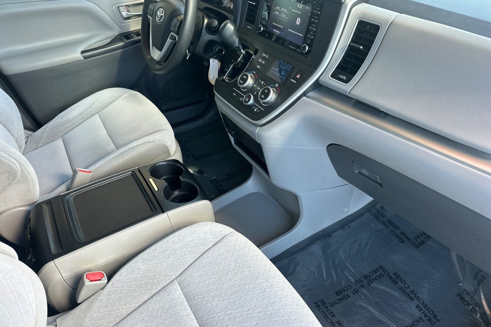 2020 Toyota Sienna LE 8 Passenger