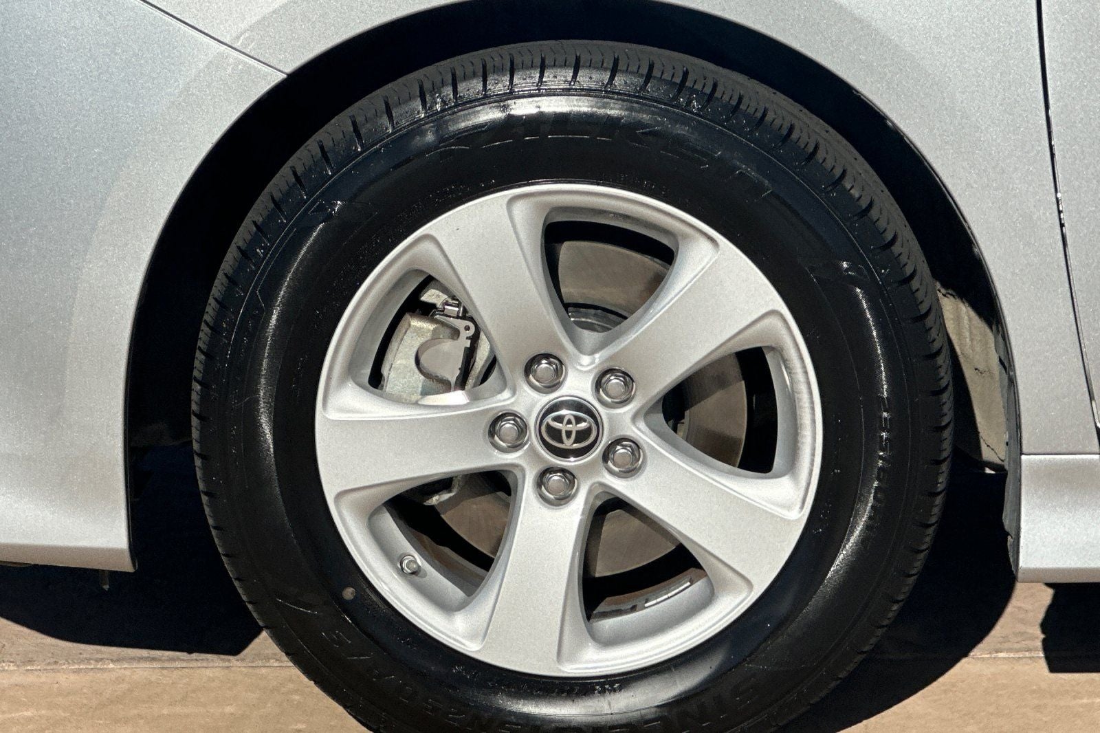 2020 Toyota Sienna LE 8 Passenger