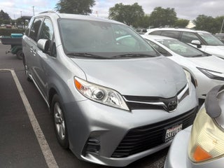 2020 Toyota Sienna LE 8 Passenger