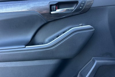 2022 Toyota Highlander Hybrid Limited