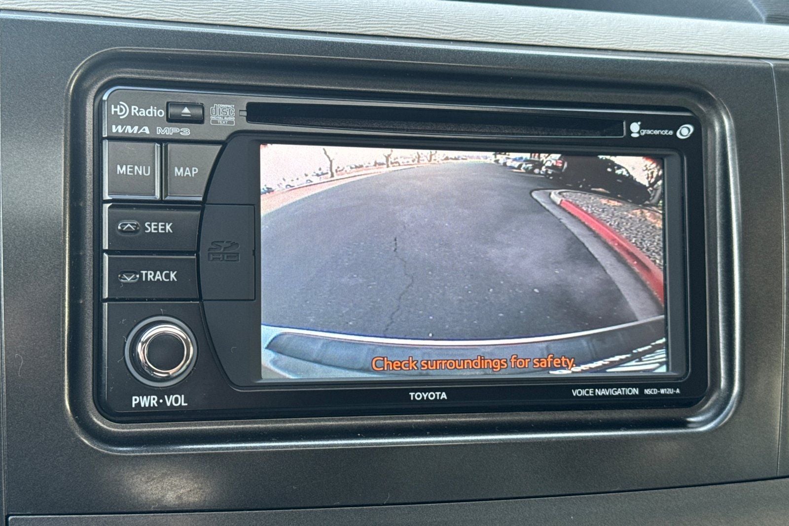 2014 Toyota Sienna XLE 8 Passenger