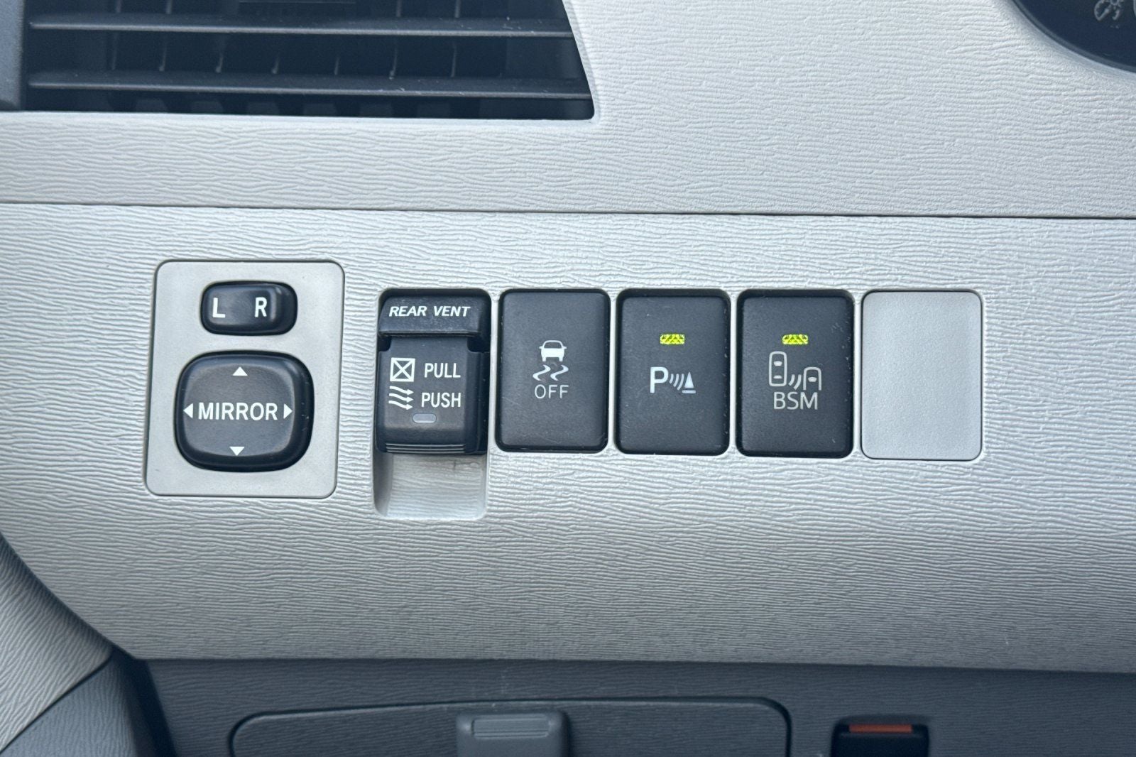 2014 Toyota Sienna XLE 8 Passenger