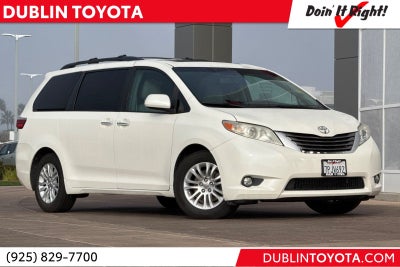 2015 Toyota Sienna XLE
