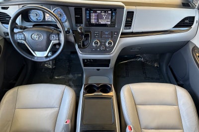 2015 Toyota Sienna XLE
