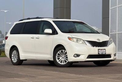 2015 Toyota Sienna XLE