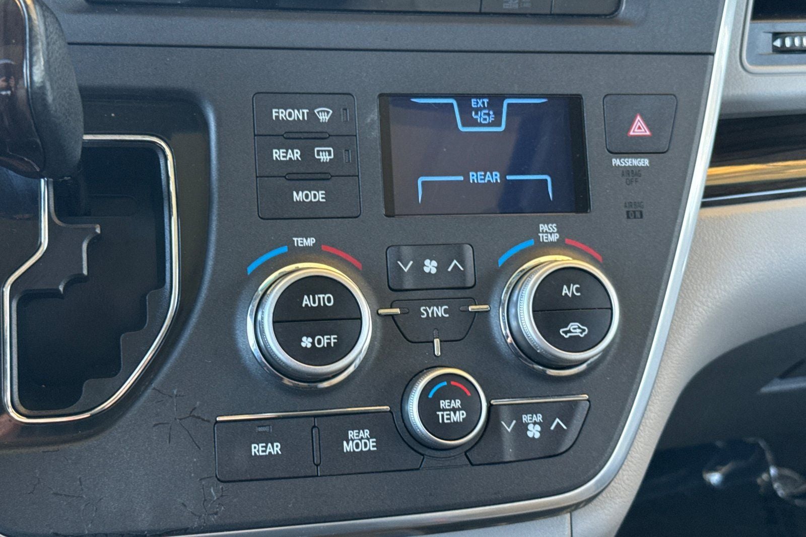 2015 Toyota Sienna XLE