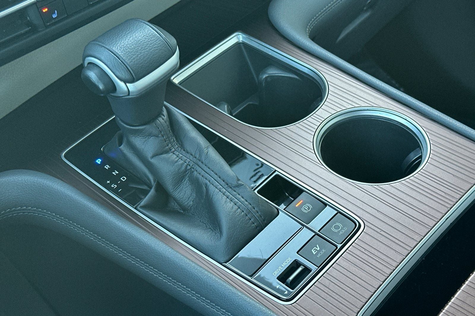 2022 Toyota Sienna XLE 8 Passenger